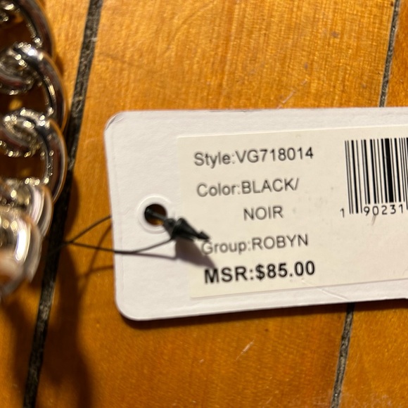 BRAND NEW 🖤 GUESS Crossbody Bag - Picture 3 of 3